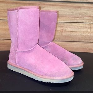 Pink Ugg’s Women’s 7 - 7.5